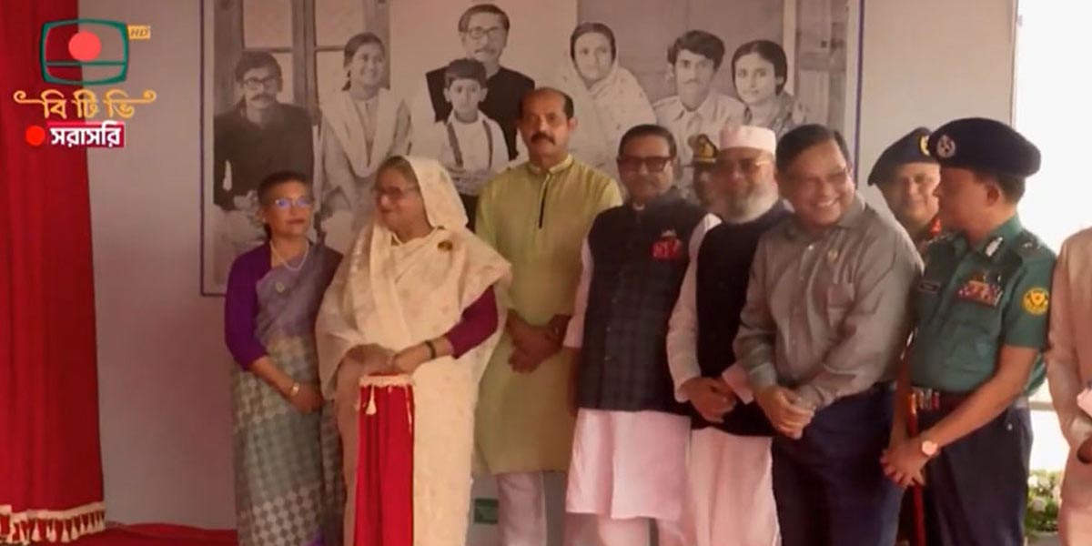 এলিভেটেড এক্সপ্রেসওয়ে উদ্বোধন করলেন প্রধানমন্ত্রী
