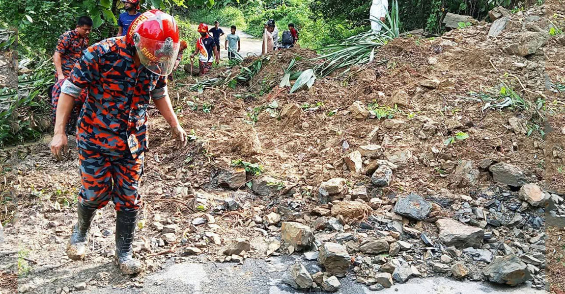 সাজেকের পথে ৩ স্থানে পাহাড় ধস, আটকা ৫ শতাধিক পর্যটক
