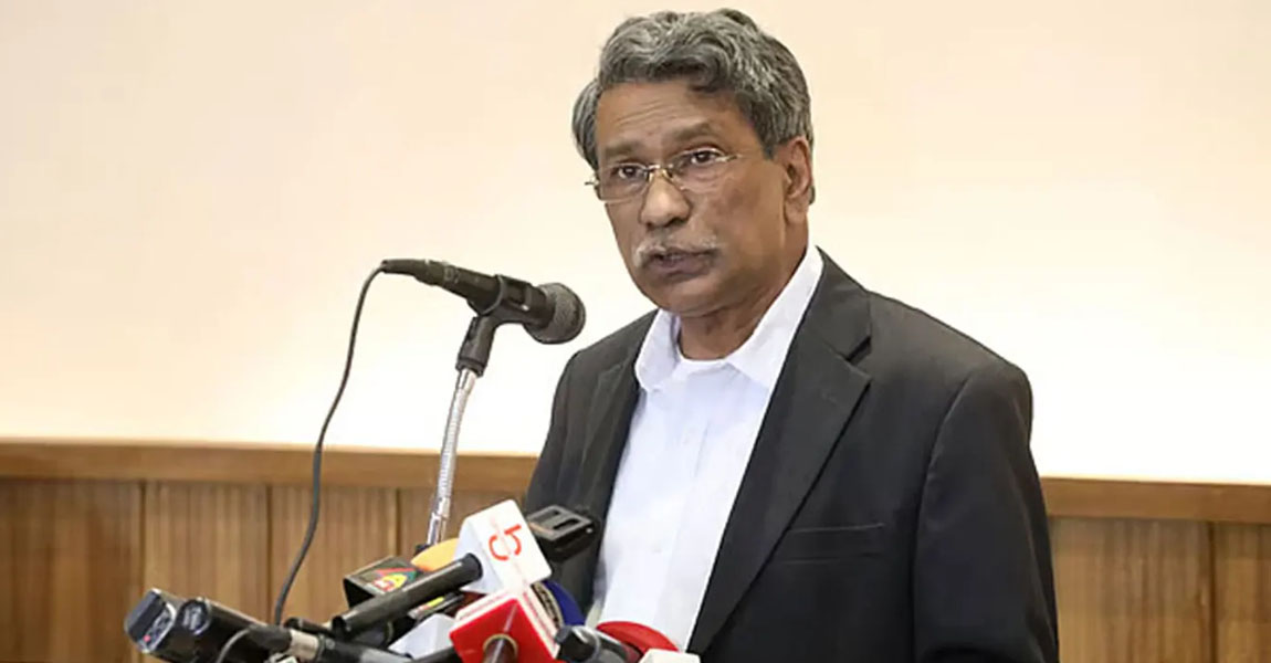 কোনো কিছু চাপিয়ে দিচ্ছে না ঐকমত্য কমিশন: আলী রীয়াজ