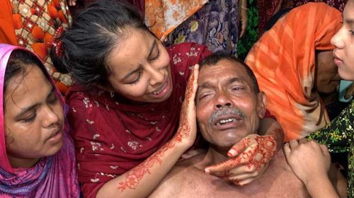 রাজশাহীর বাসায় স্বামী-স্ত্রী ও দুই সন্তানের লাশ, পাশে ছিল চিরকুট