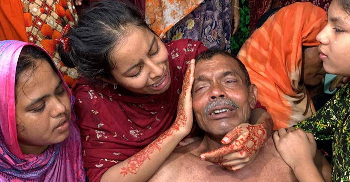 রাজশাহীর বাসায় স্বামী-স্ত্রী ও দুই সন্তানের লাশ, পাশে ছিল চিরকুট