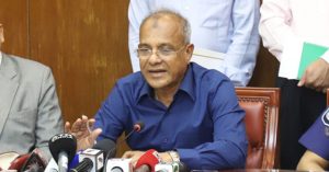লুট হওয়া অস্ত্র উদ্ধারে সর্বোচ্চ ৫ লাখ টাকার পুরস্কার ঘোষণা স্বরাষ্ট্র উপদেষ্টা লেফটেন্যান্ট জেনারেল (অব.) মো. জাহাঙ্গীর আলম চৌধুরী