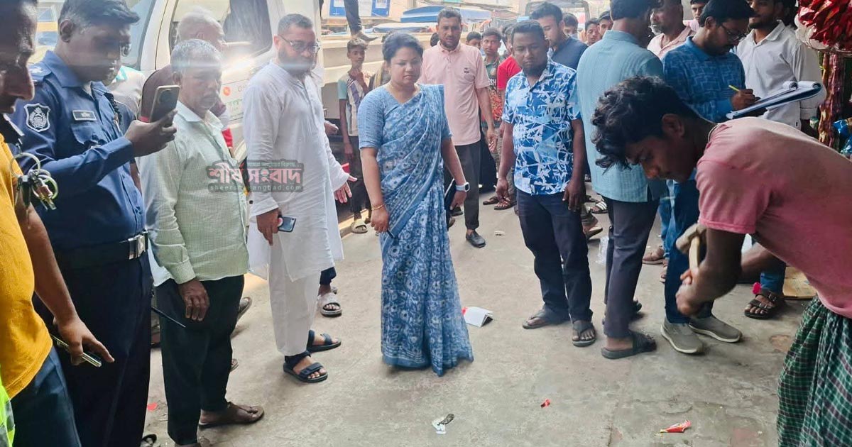 রায়পুর শহরে ফুটপাত দখলমুক্ত অভিযান, জরিমানা আদায়