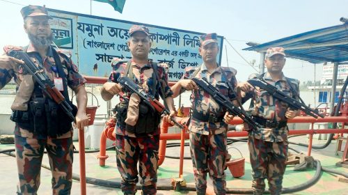 জ্বালানি তেলের মজুত প্রতিরোধ ও নিরবচ্ছিন্ন সরবরাহ নিশ্চিতে ১৯ ডিপোতে বিজিবি মোতায়েন