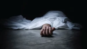 স্বামী-সন্তান কানাডায়, বাসায় পড়েছিল নিঃসঙ্গ নারীর গলিত মরদেহ