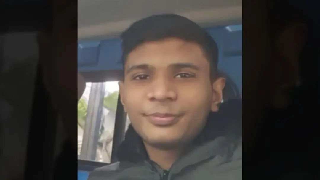 ছেলেকে বিদায় নয়, শেষ বিদায় জানাতে দেশে রইলেন মা