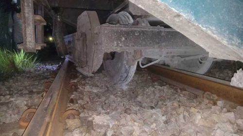 ঢাকার সঙ্গে উত্তরবঙ্গের রেল যোগাযোগ বন্ধ